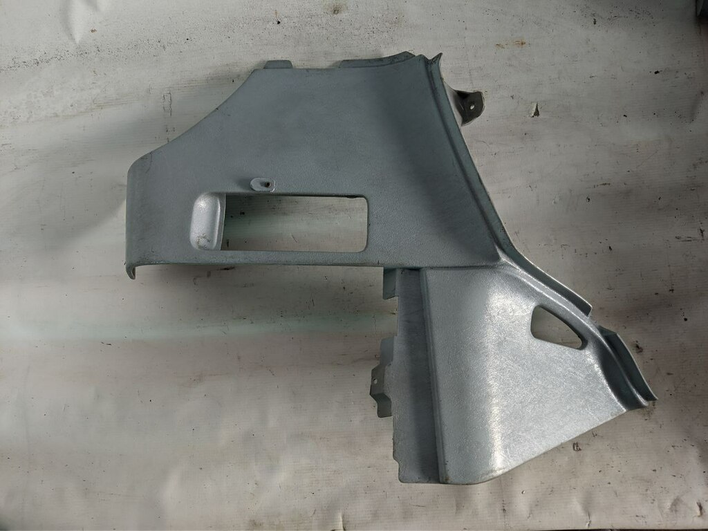 накладка панели приборов б/у \ облом креплений